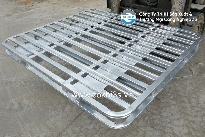 Kệ chứa Pallet sắt, pallet thép chịu tải cao tại kho công nghiệp Hà Nội và các tỉnh 2 ke thep palet thep co khi 3s 17