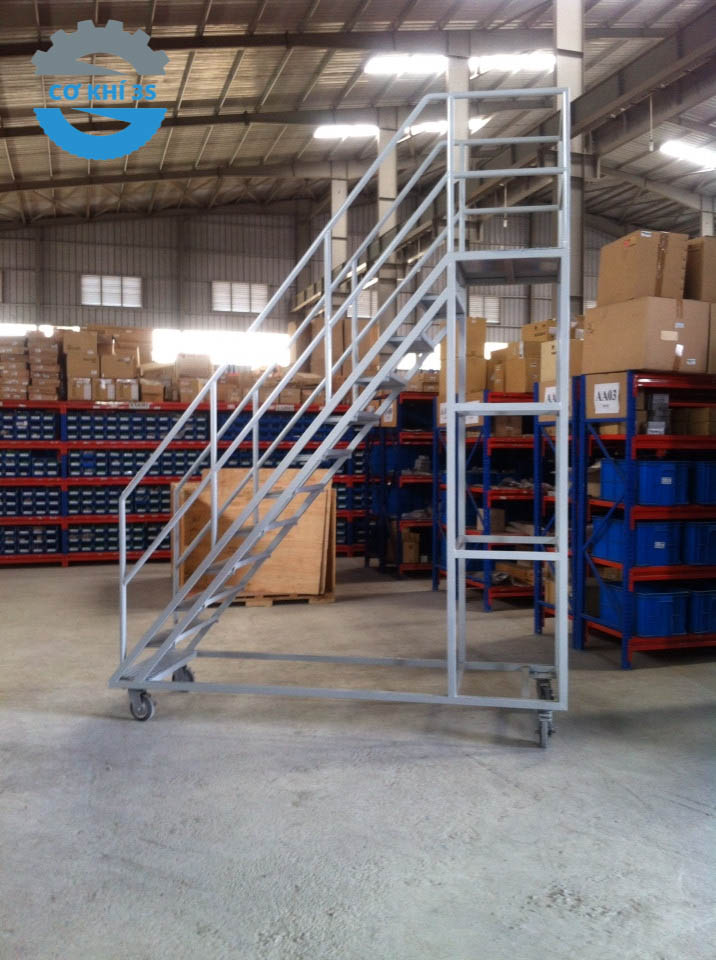 Thang di động 1.5m, thang đẩy di động 2m, xe thang di động 2 Đặc điểm của xe thang di động