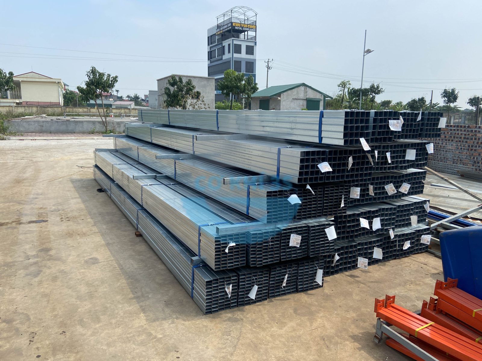 san xuat pallet gap gon pallet sat pallet thep 1