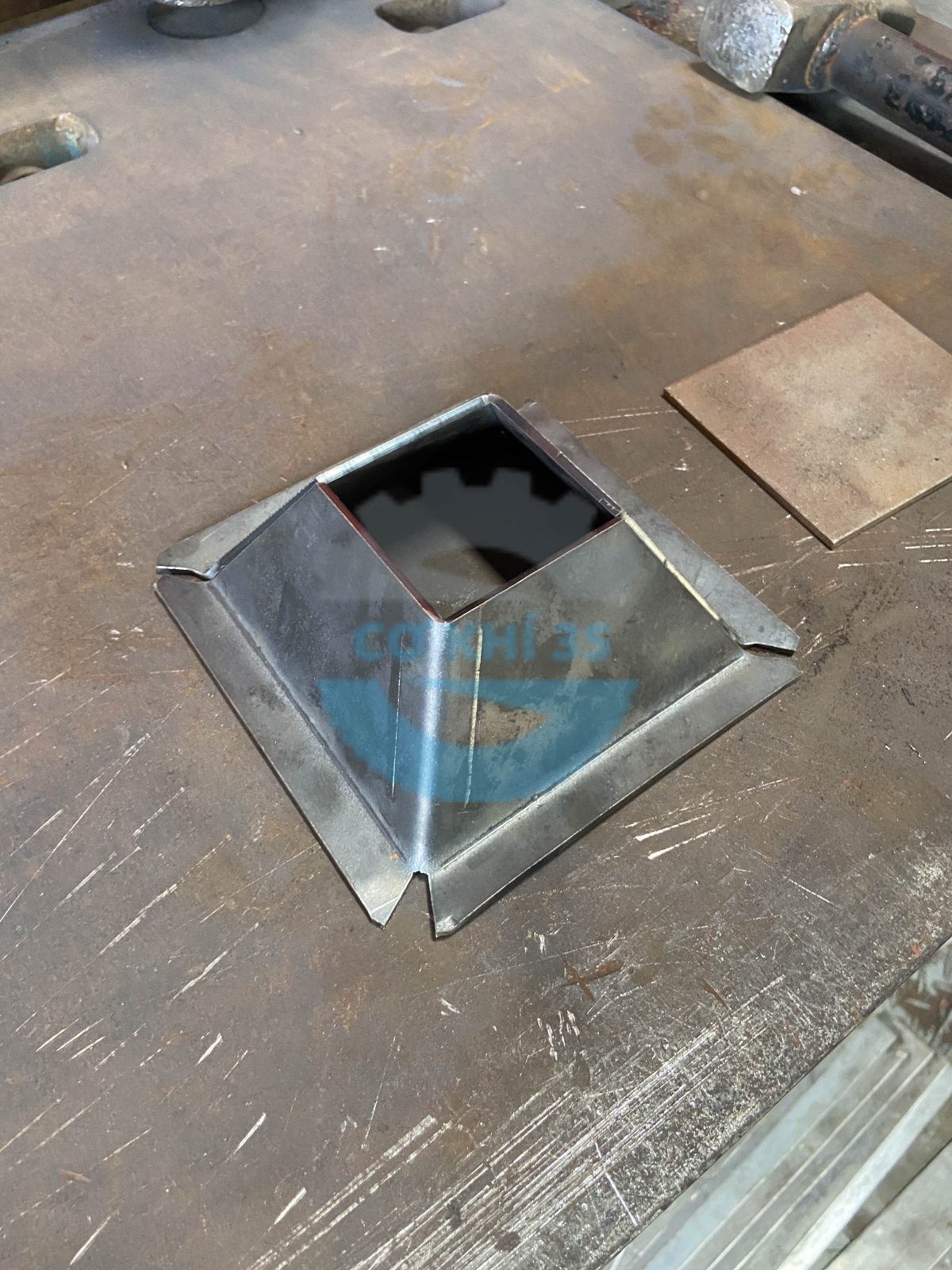 san xuat pallet gap gon pallet sat pallet thep 25
