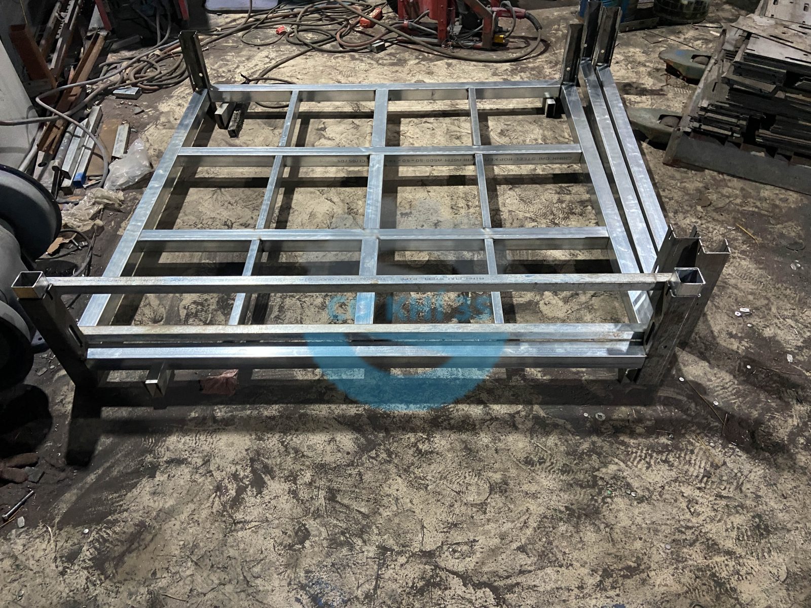 san xuat pallet gap gon pallet sat pallet thep 5