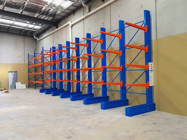 Kệ kho hàng công nghiệp là gì? có những loại nào 10 Giá kệ tay đỡ (Cantilever Rack)