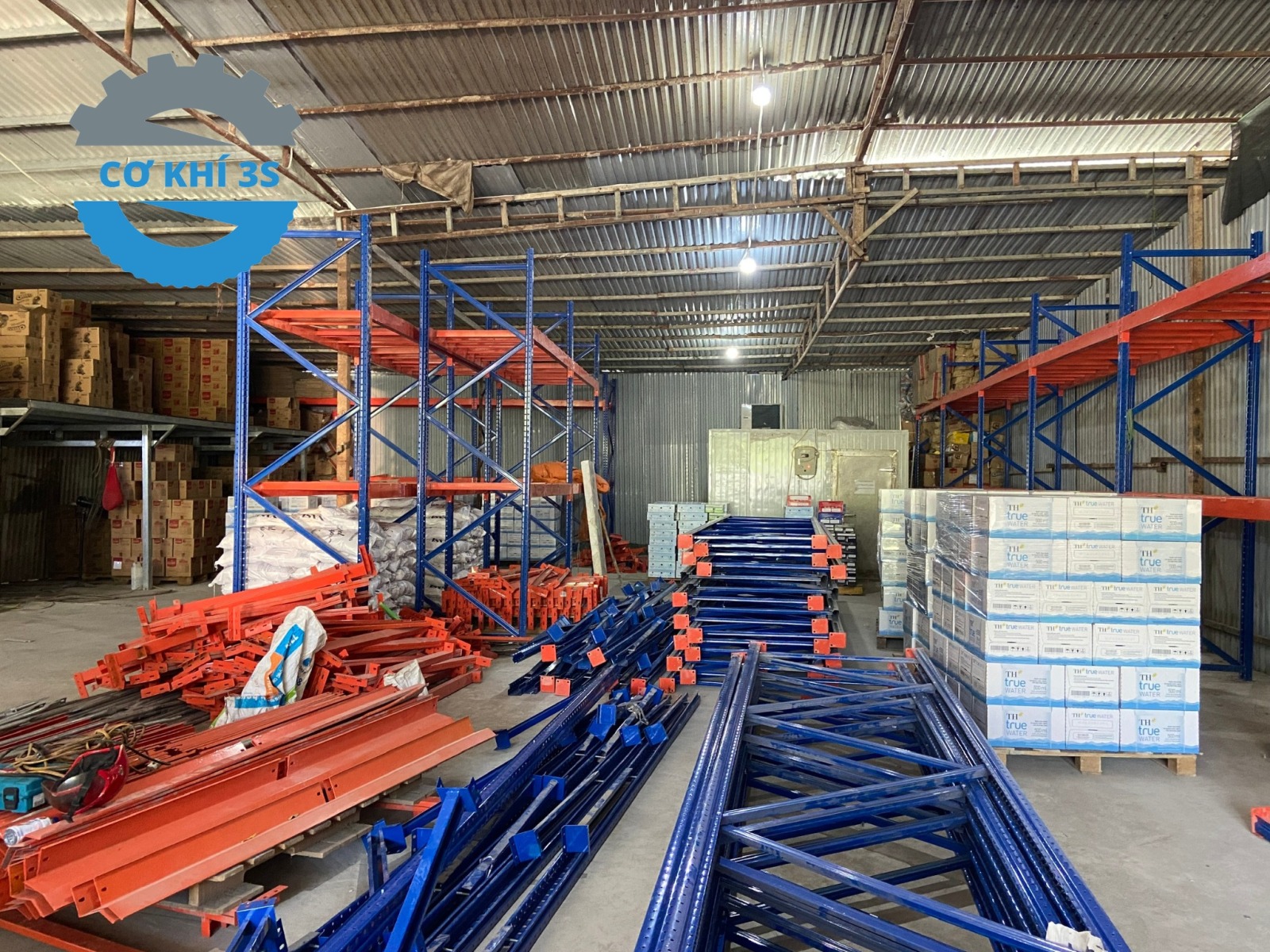 Dịch vụ tháo dỡ kệ kho công nghiệp, lắp lại hoặc cất đi giá rẻ 5 Tính Đặc Thù Của Kệ Drive-in Thru Khi Di Dời