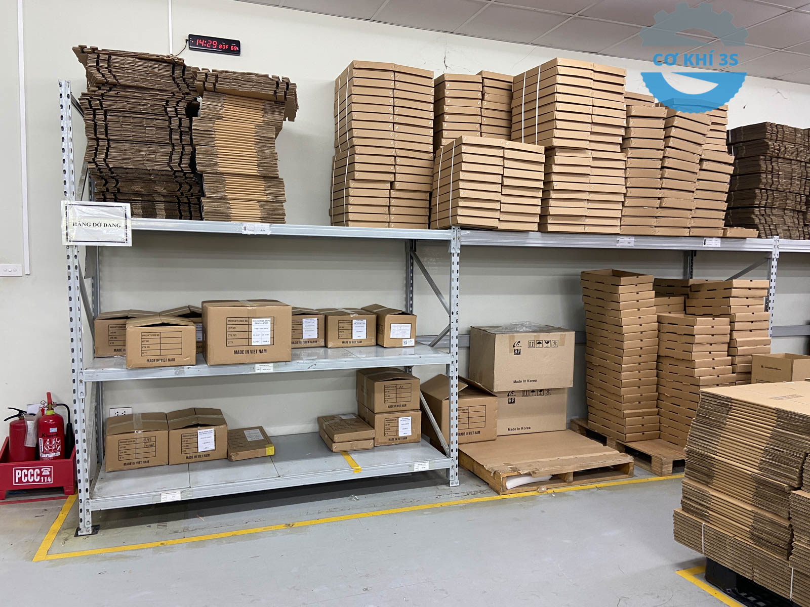 ke shelving de hang nang 2.