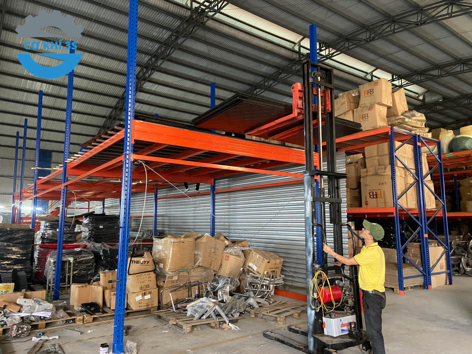 Kệ sàn Mezzanine dành cho kho hàng, nhà xưởng,.. 1 Hệ thống kệ sàn Mezzanine - Kệ kho hàng sàn lửng mezzanine