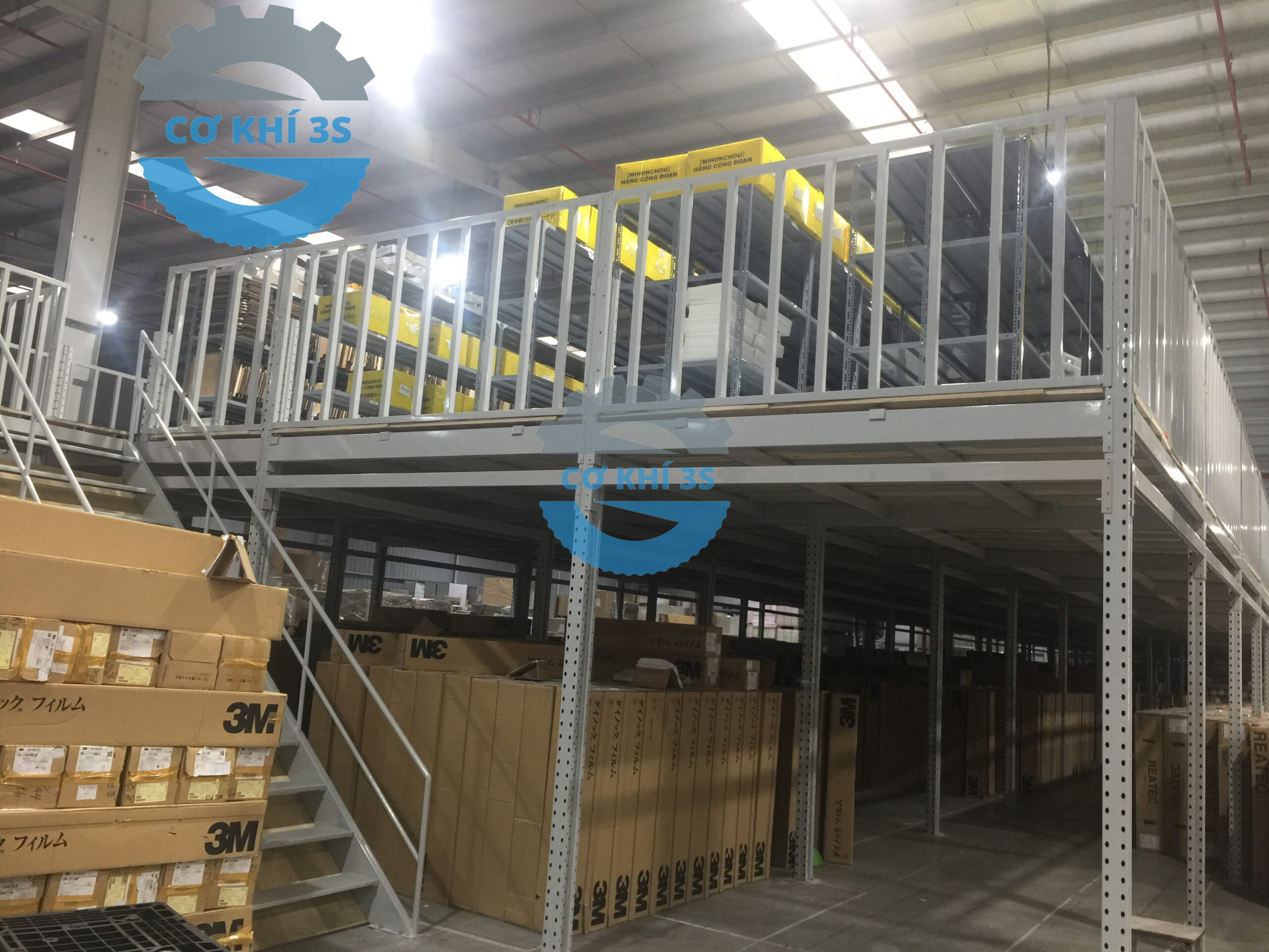 Giá kệ gác lửng cho nhà máy sản xuất