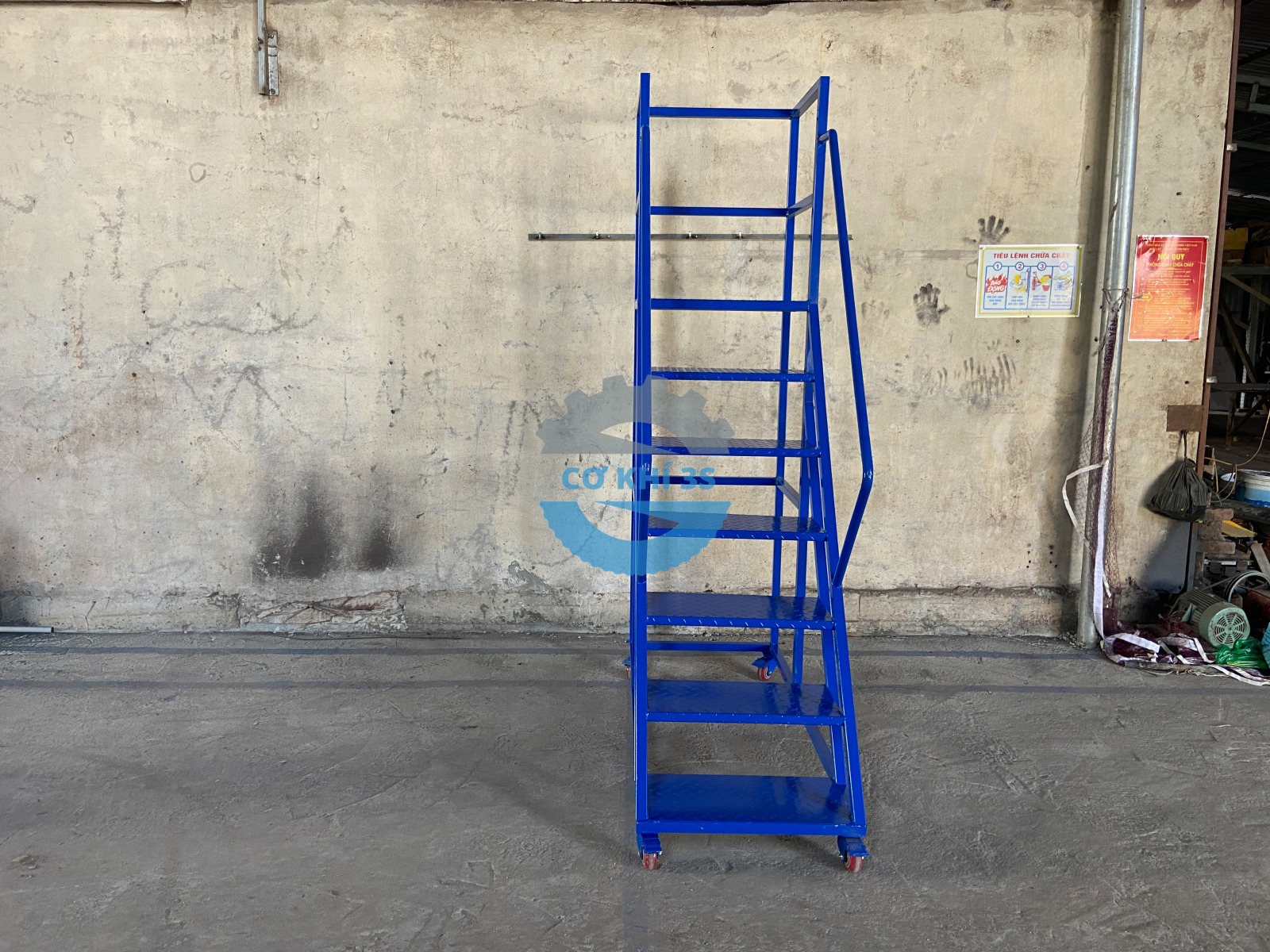 Xe thang di động cao 1200mm 7 thang 1 3m co 6 bac han cdinh 5