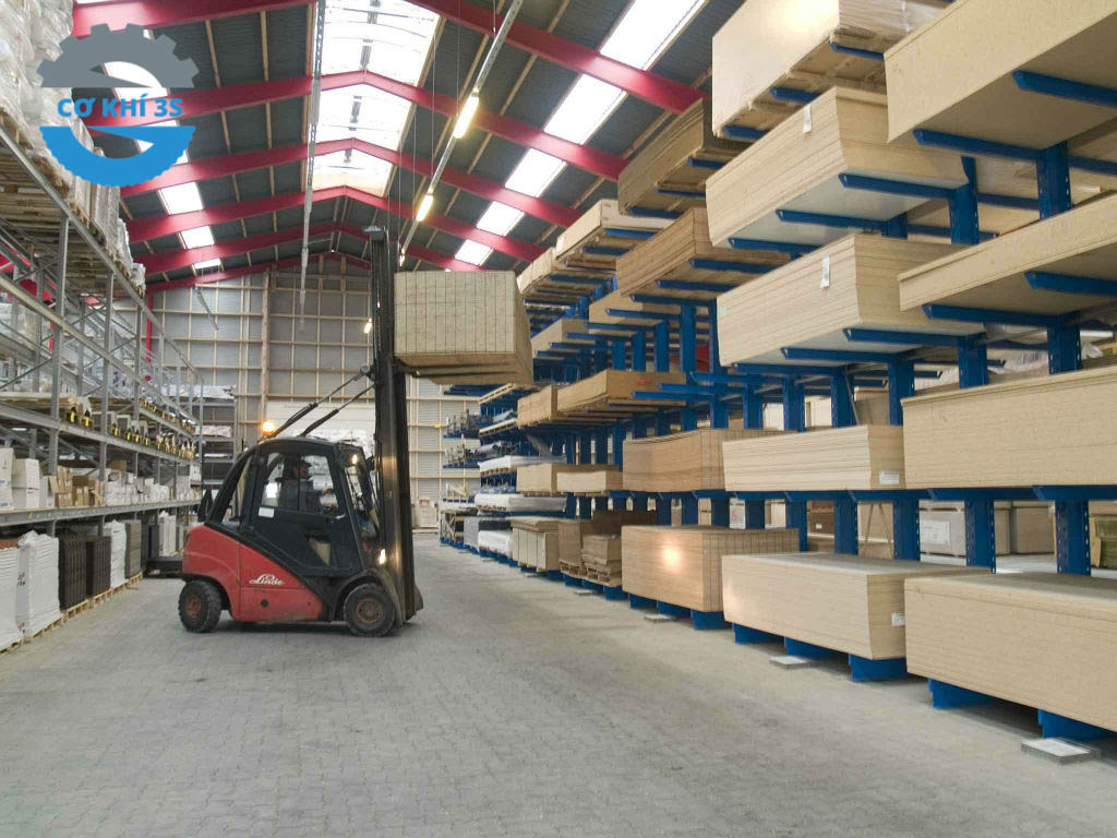 Ứng Dụng Kệ Cantilever Trong Đời Sống 1 Kệ tay đỡ (Cantilever shelves) - Thông tin chi tiết kệ tay đỡ