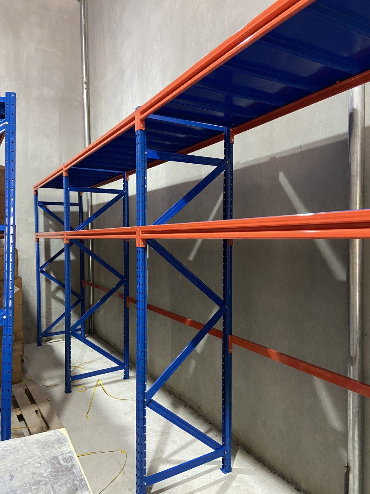 Kệ trung tải Hà Nội giá rẻ, chất lượng cao 1 Kệ trung tải là gì? Kệ trung tải có cấu tạo như thế nào?