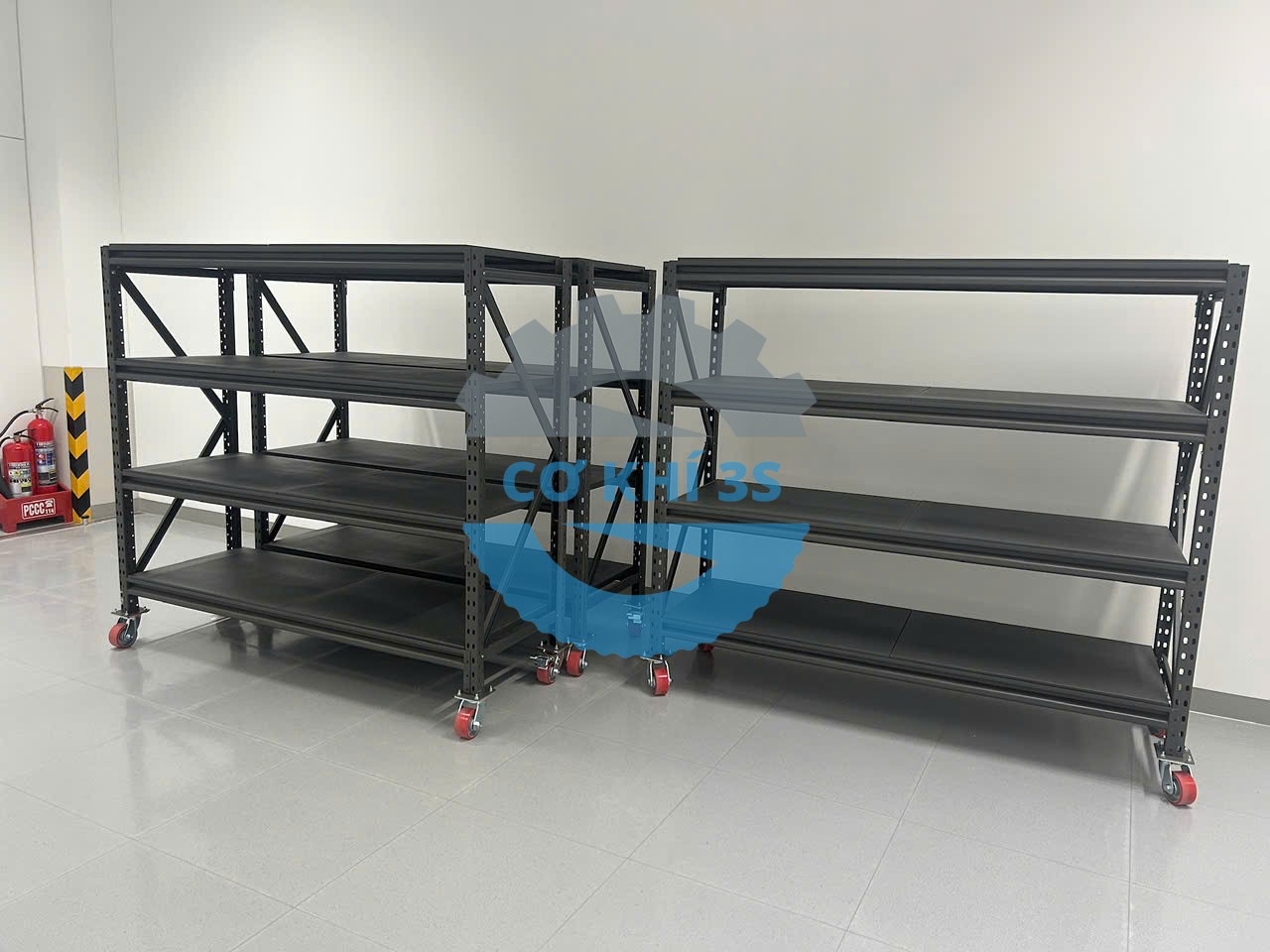 ke htrung co banh xe 4
